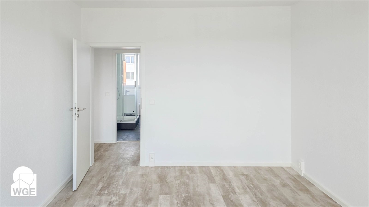 Ganz oben durchatmen: Lichtdurchflutete 3-Zimmer-Wohnung mit unverbaubarem Weitblick! - Photo 3