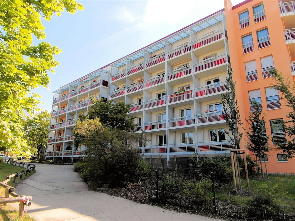EG-Gewerbefläche in Halle-Süd: 24,2 m² bis 121 m² - Foto 2